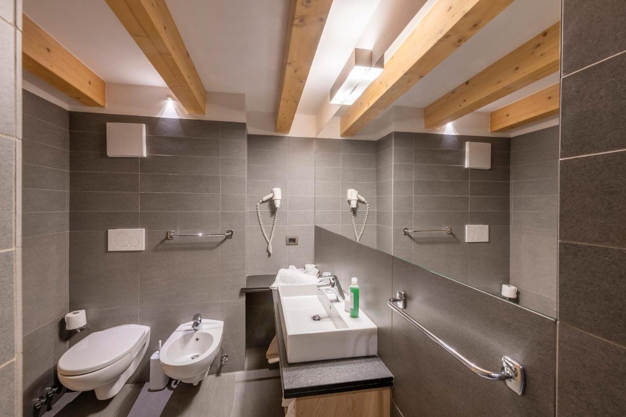 Design & Suite Hotel Ciarnadoi Vigo di Fassa Eksteriør bilde