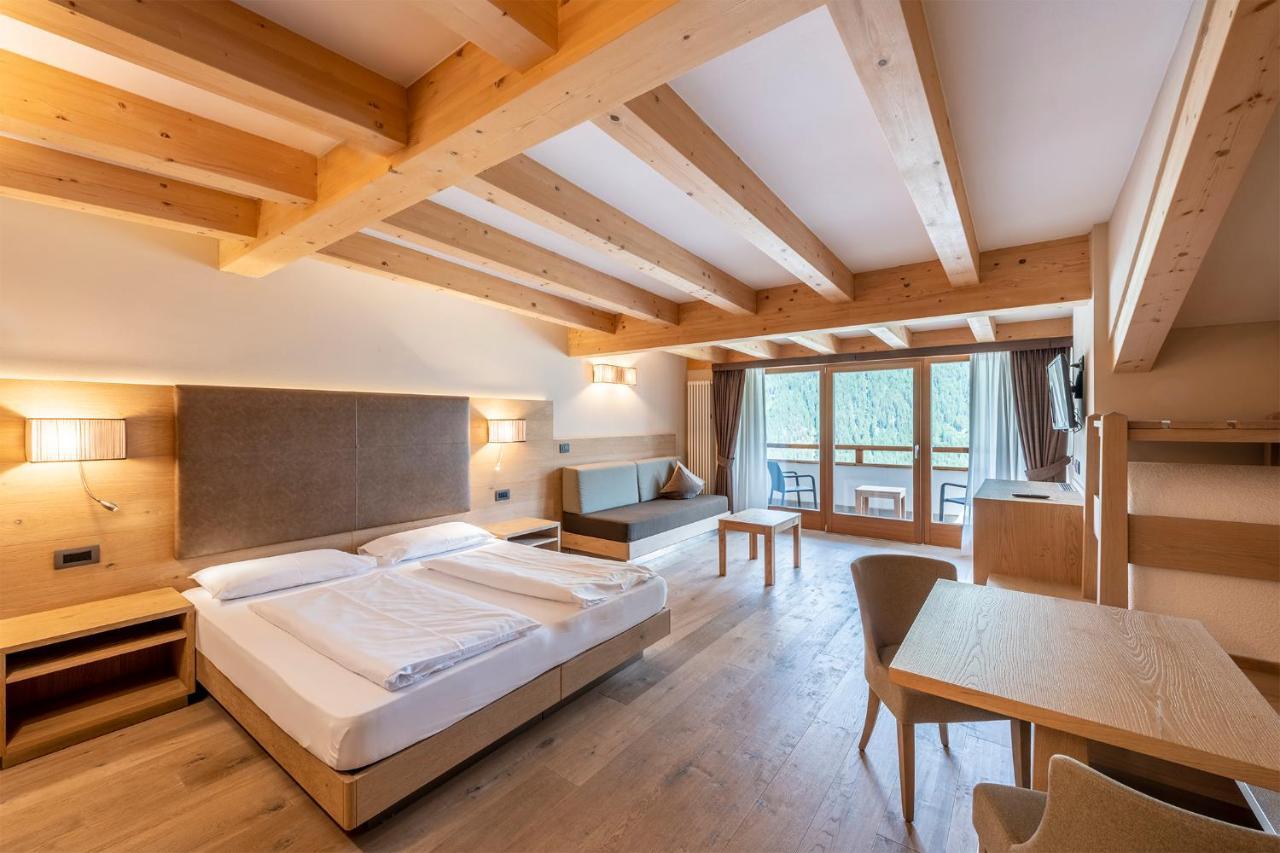 Design & Suite Hotel Ciarnadoi Vigo di Fassa Eksteriør bilde